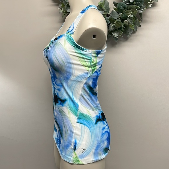 Old Navy Active Workout Tank Built in Bra Cutout Back S - Picture 3 of 16